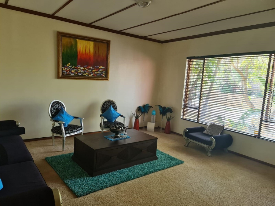 3 Bedroom Property for Sale in Safari Gardens North West